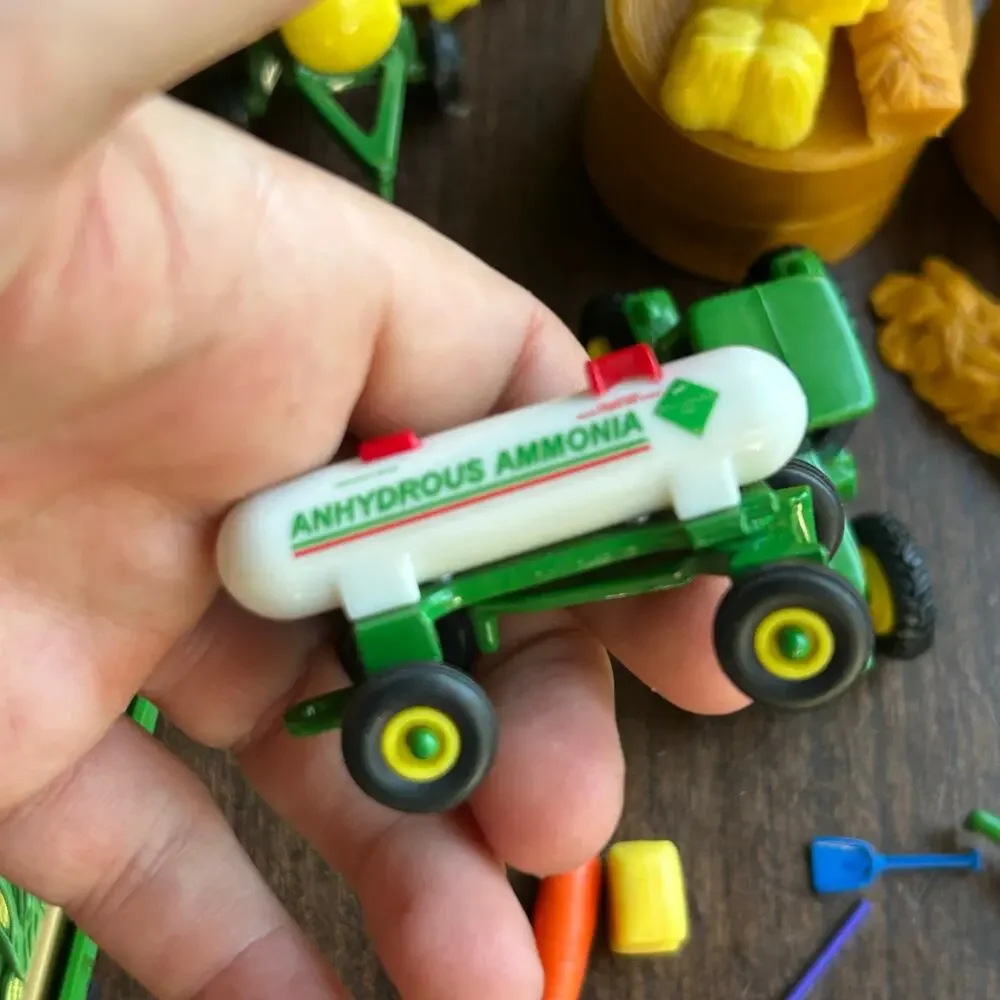 ERTL 30+ piece