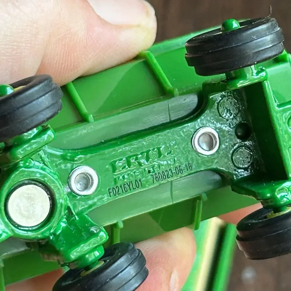 ERTL 30+ piece
