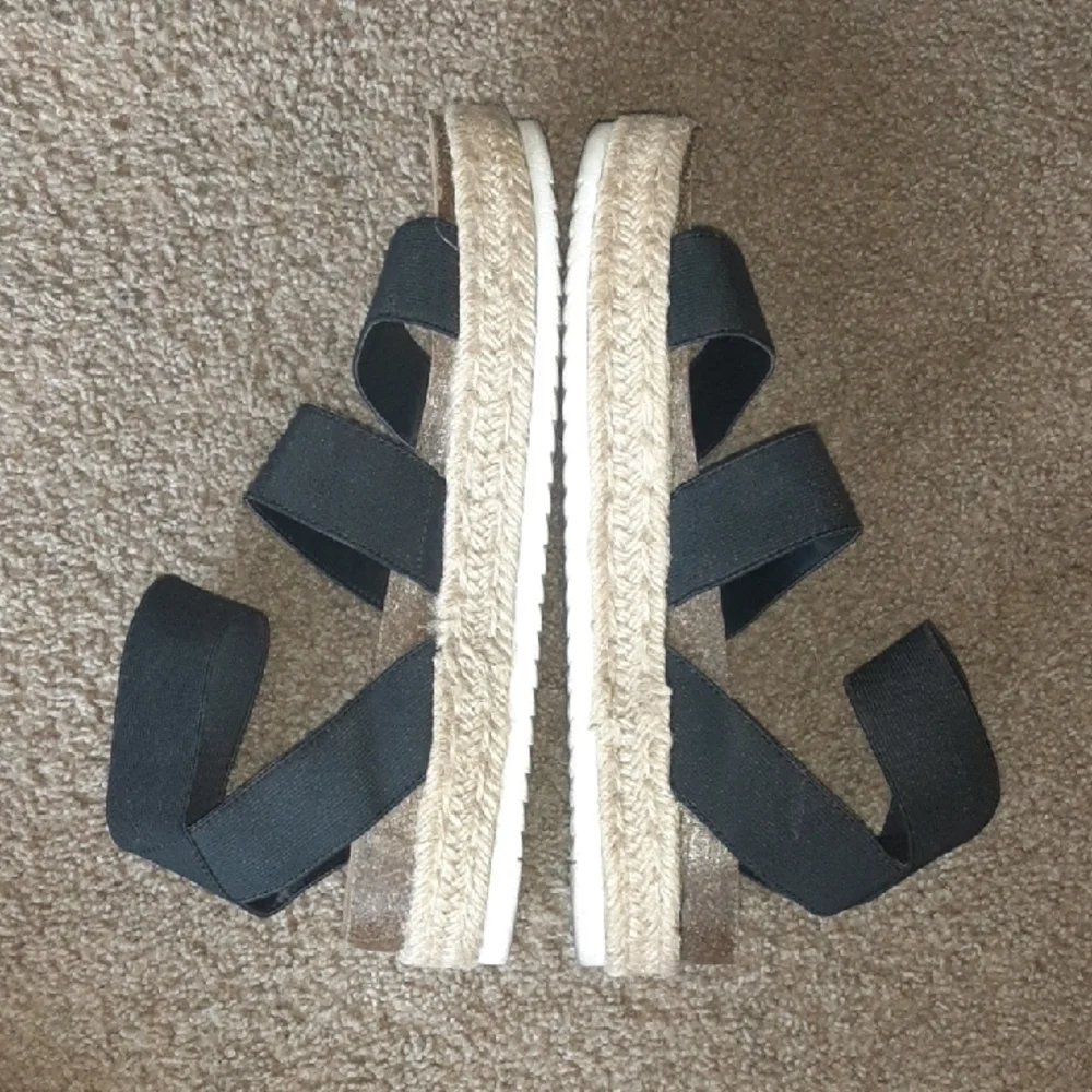 Time and Tru stylish platform