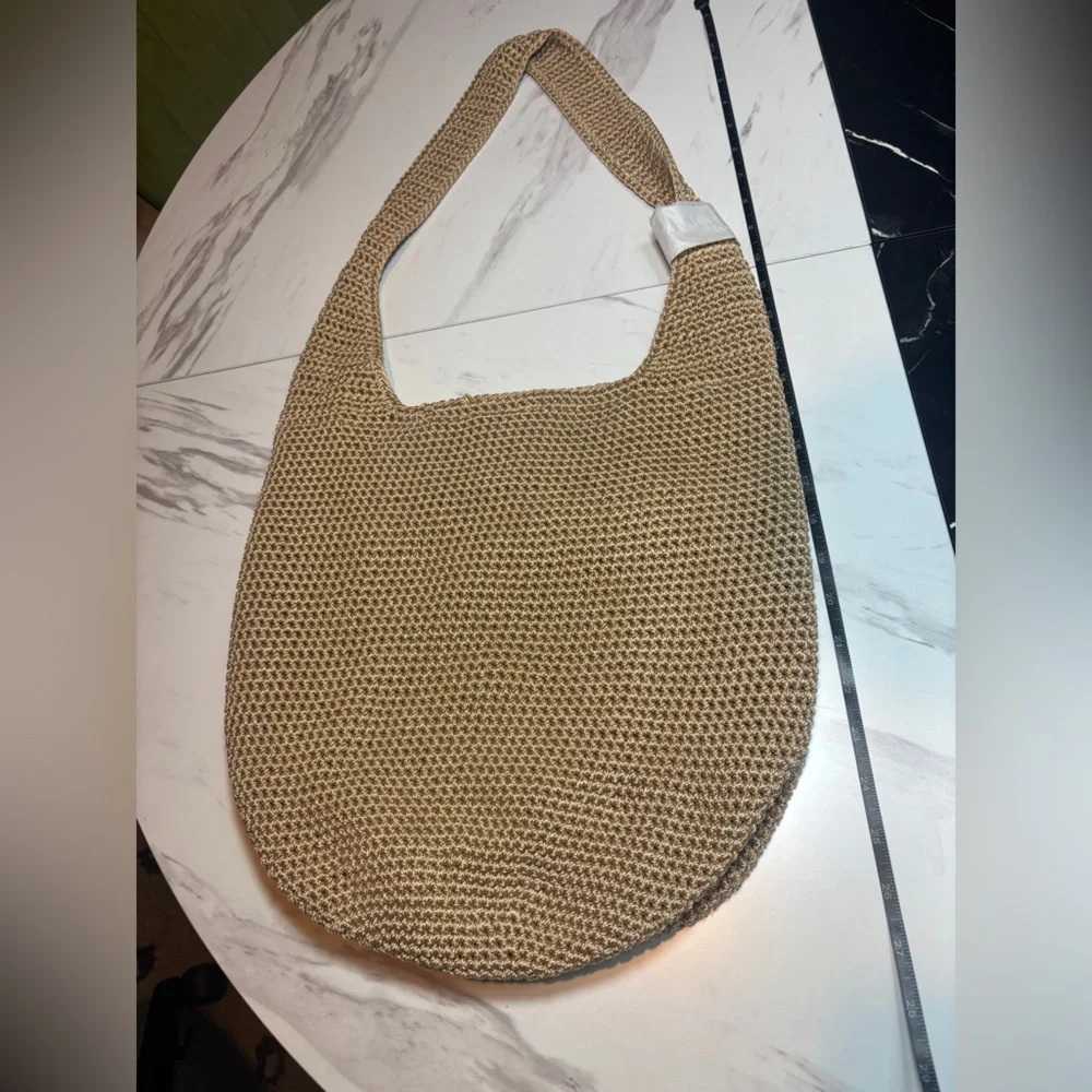 Quince soft woven