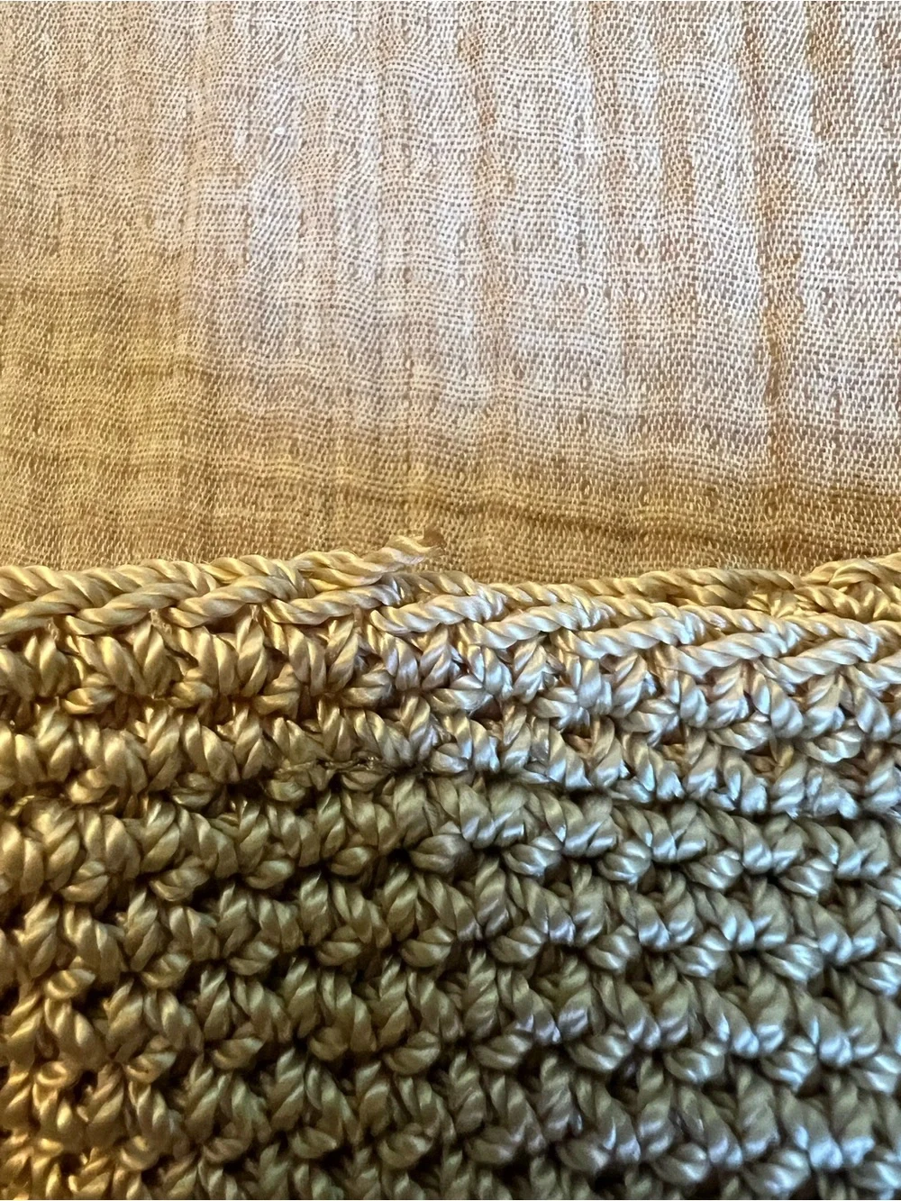 Quince soft woven