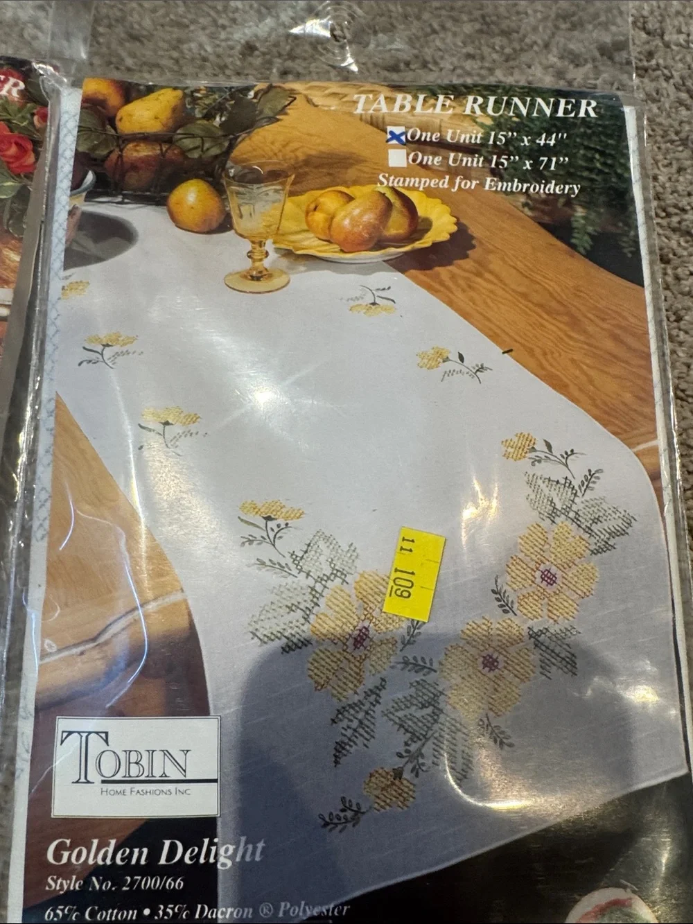 Tobi table runners