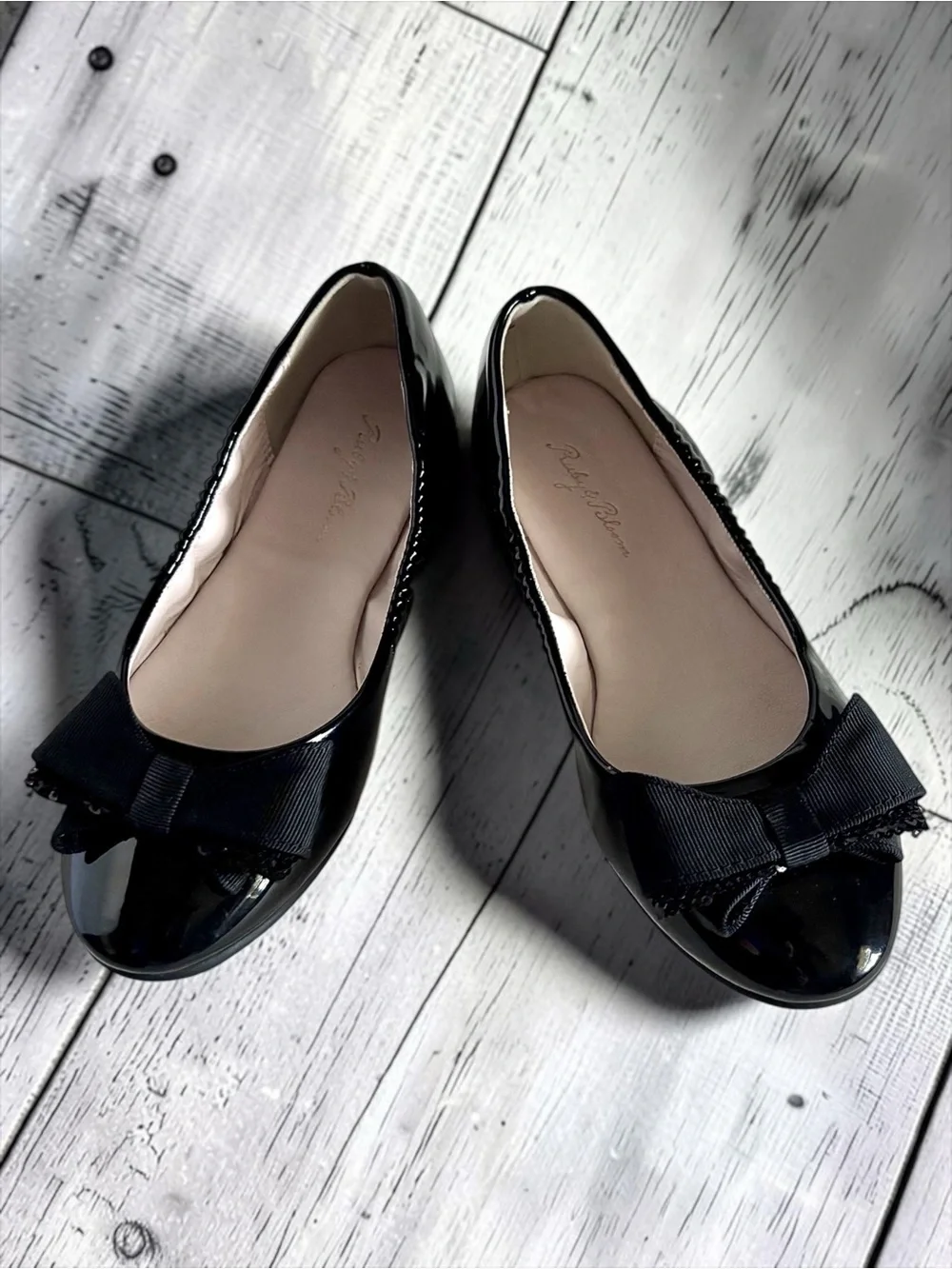 Riley & Bloom sturdy cross‑shopping
