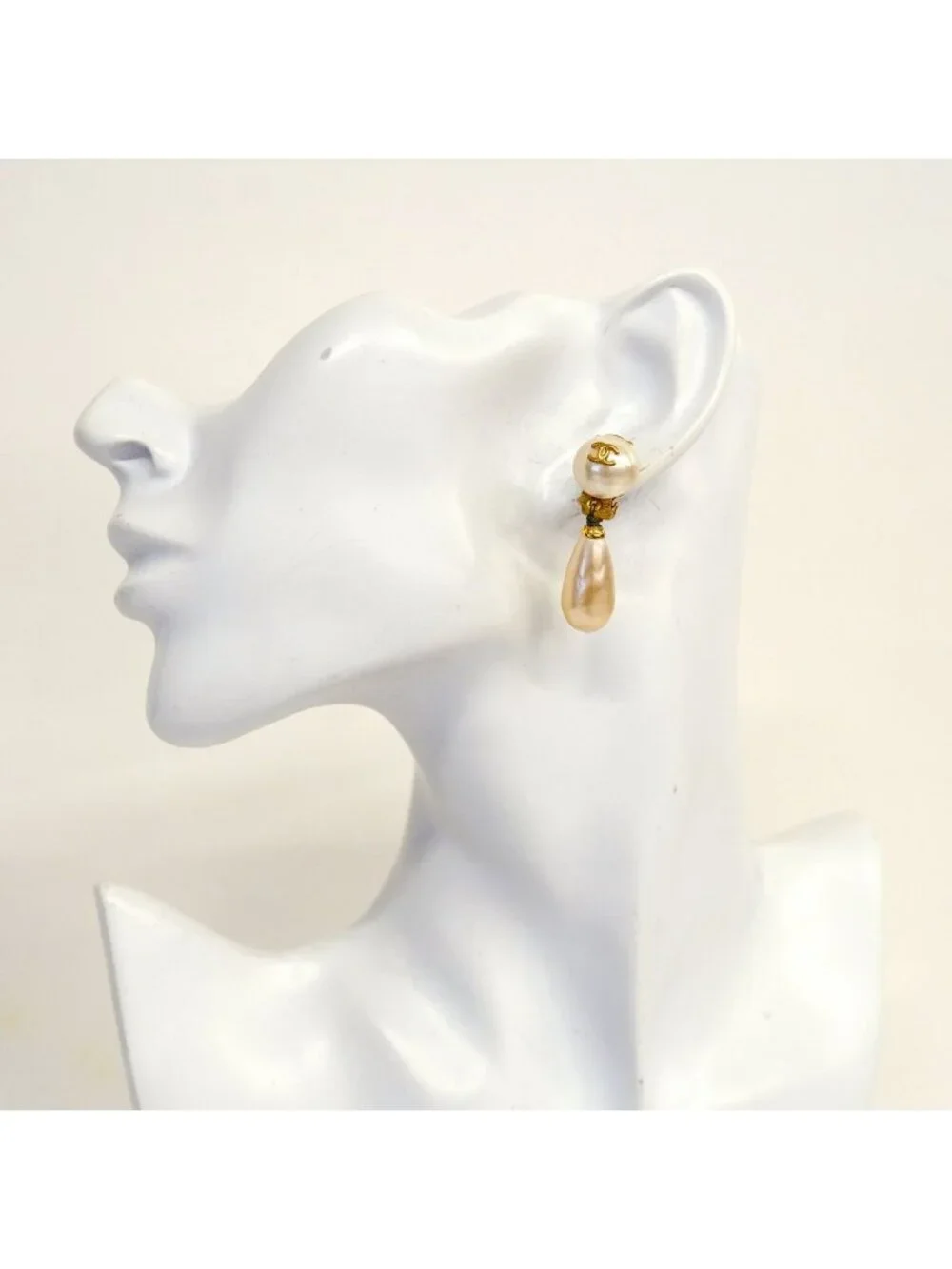 Chanel earrings vintage
