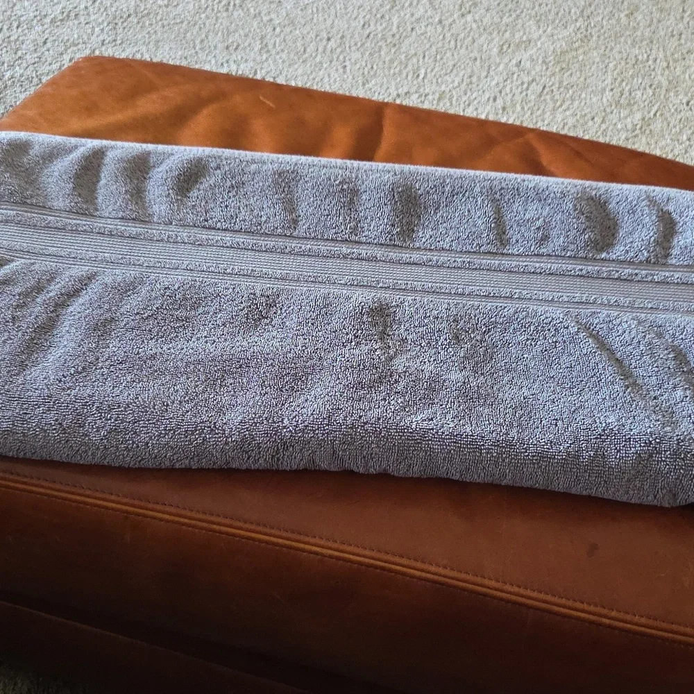 Charisma bath sheet
