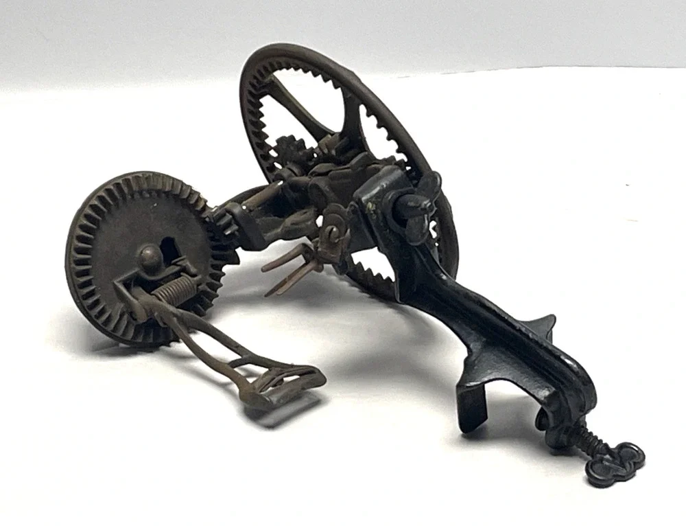 Antique Reading Hardware Co Cast Iron Apple Peeler Parer Pat. 1871 Primitive 12