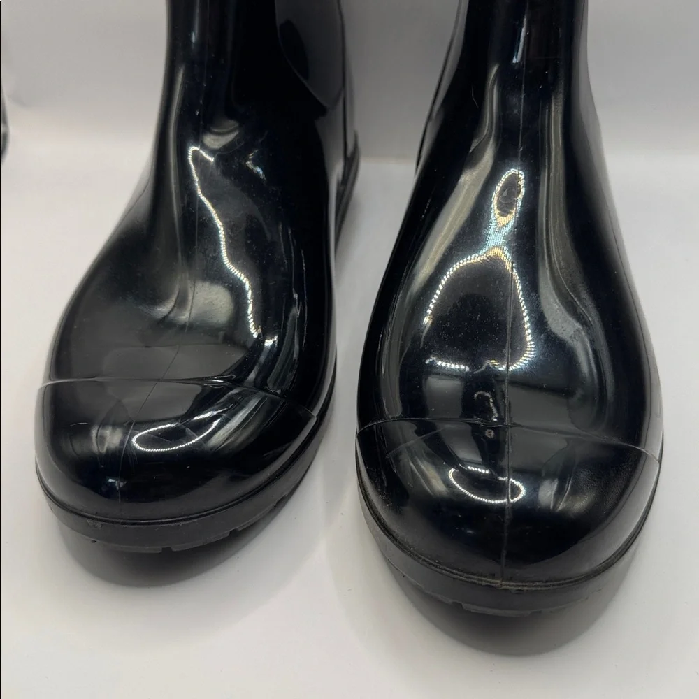 UGG classic stylish