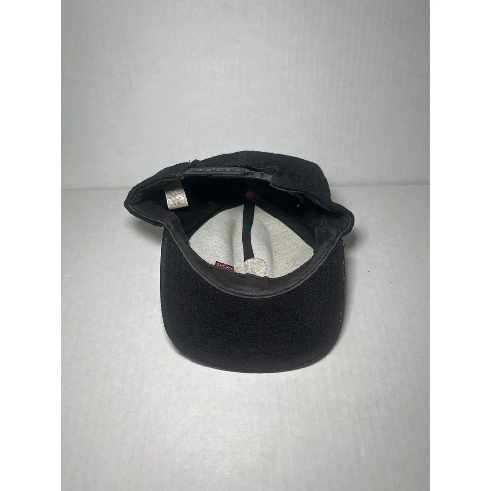 Volcom featuring hat