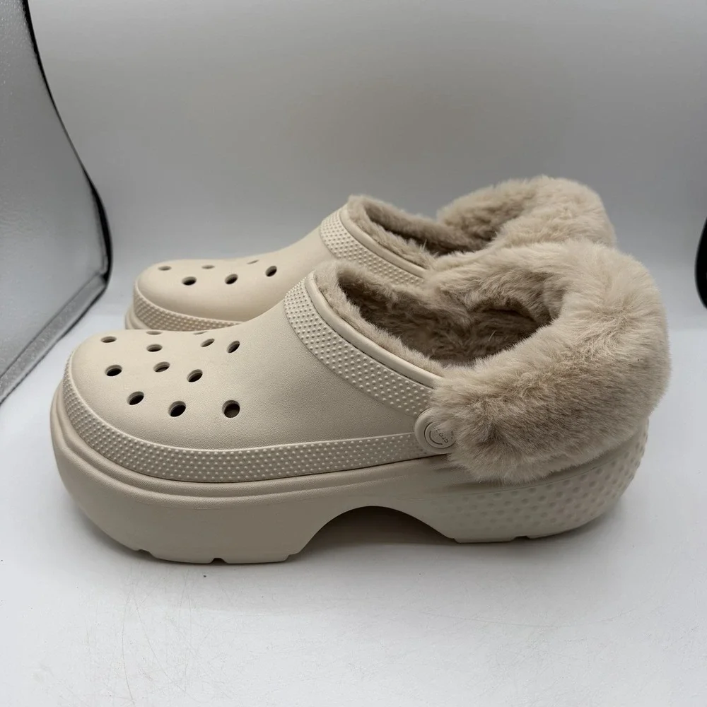 CROCS stomp lined
