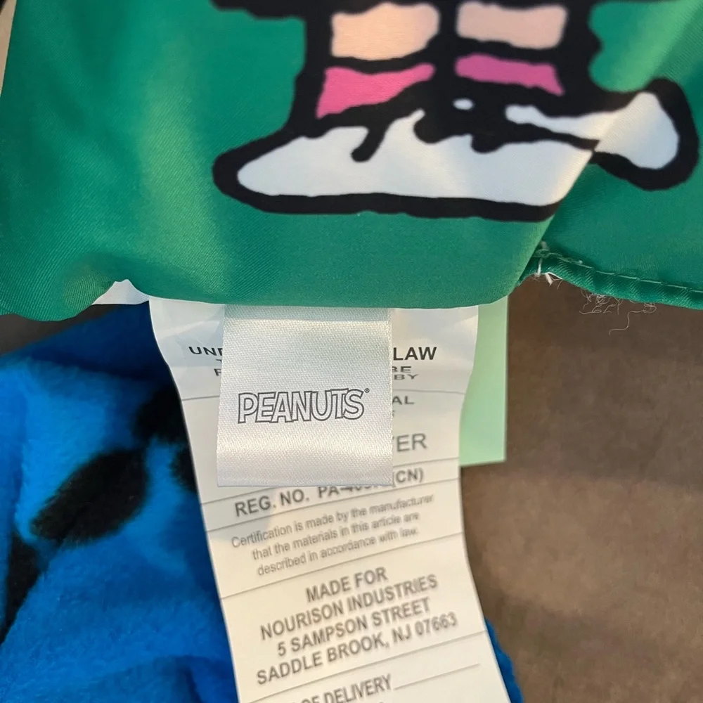 Peanuts soft blanket