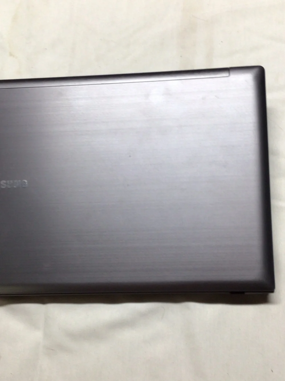 Samsung laptop showing