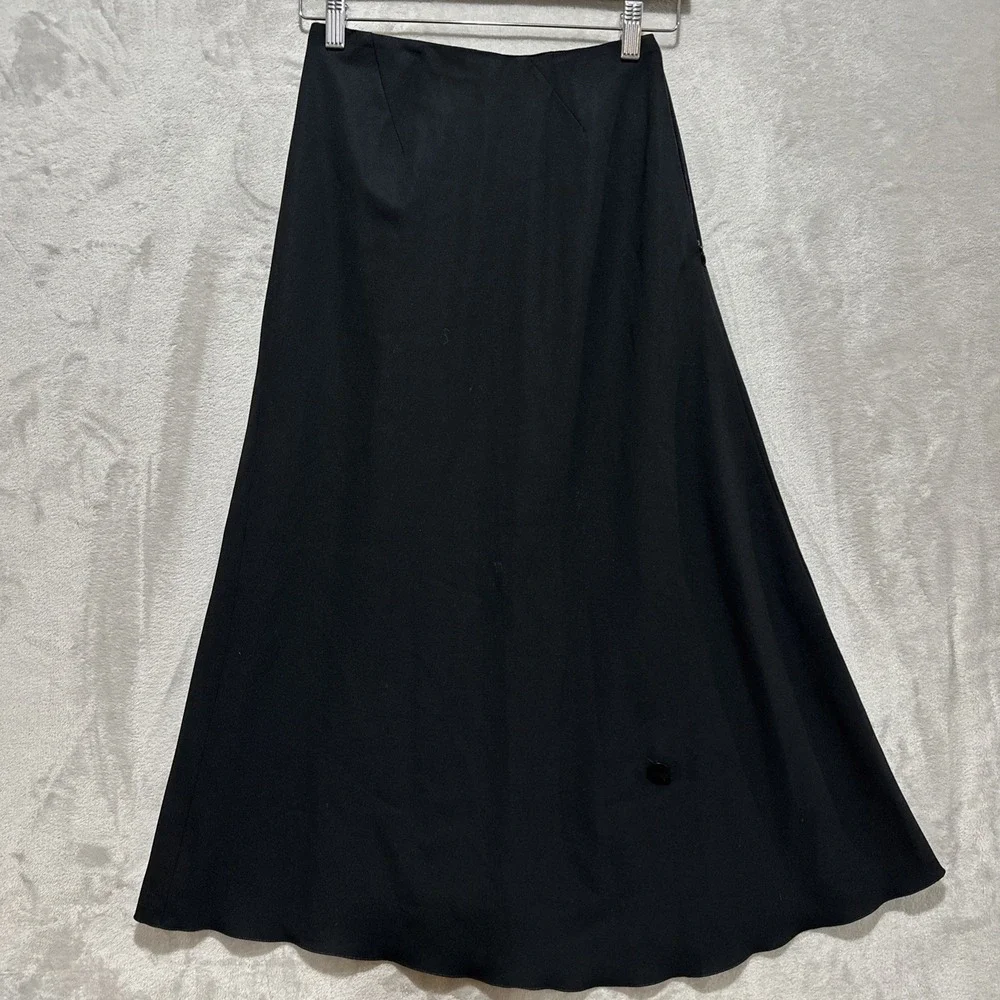 Chanel Women's 24 Black A-Line Textured Skirt Side Zip Made‎ In France Button
