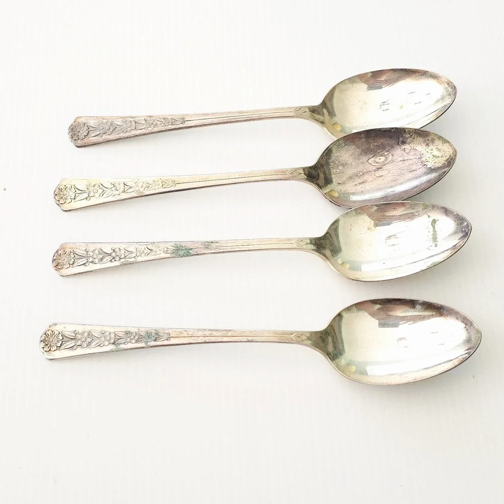 4 Meriden IS Silverplate DELIGHT Oval Soup/Place Spoons‎ 7-1/4