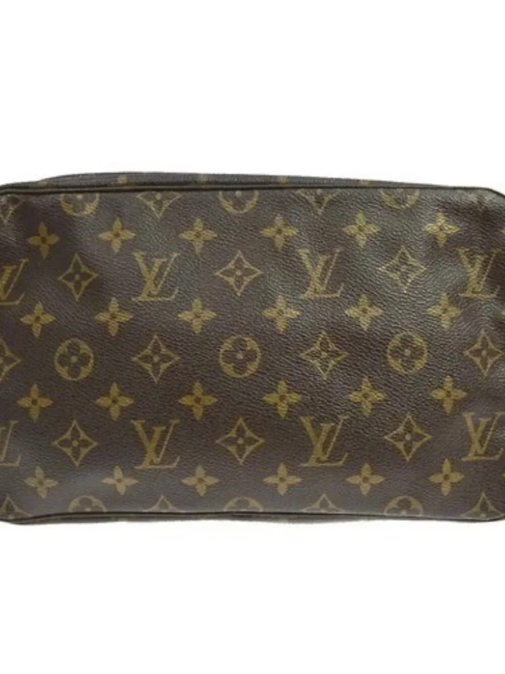 Louis Vuitton outside 	ab
