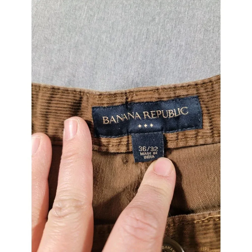 Banana Republic label size