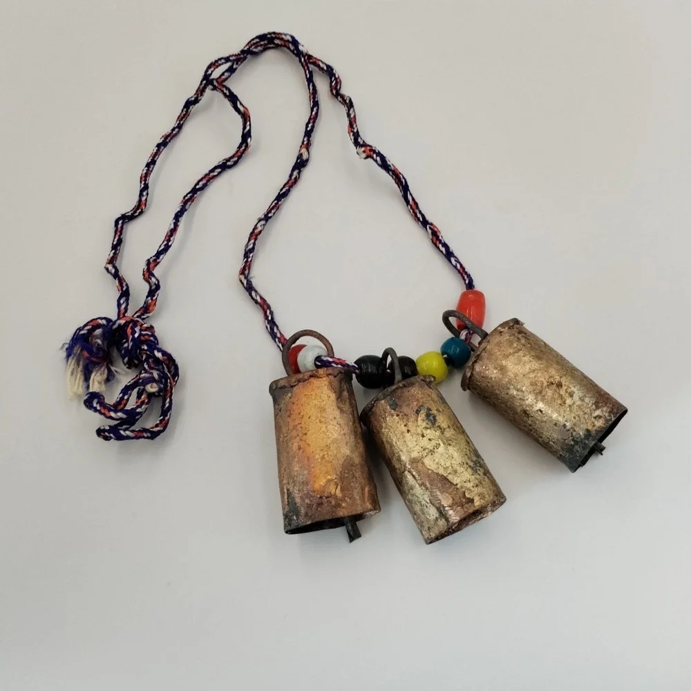 VTG Indian Tin Cow Bells Boho Hanging‎ Cluster 3 Brass Finish Glass Beads Rope