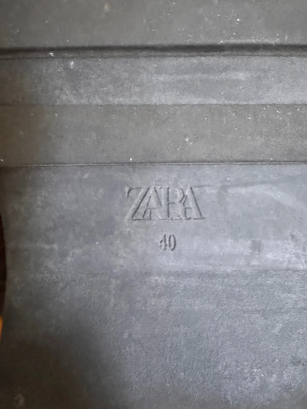 Zara sleek black