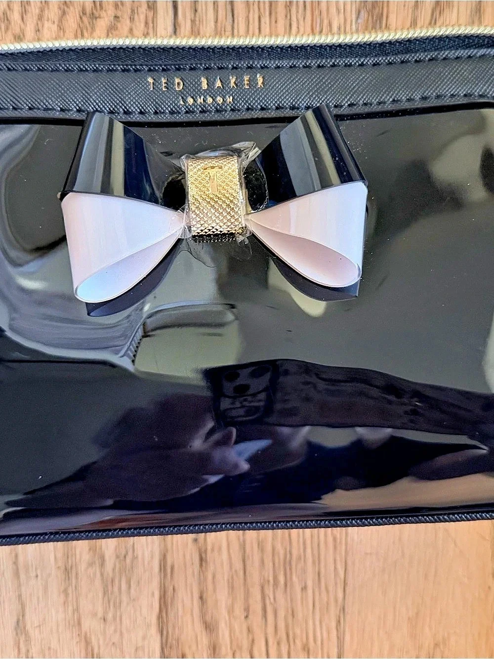 Ted Baker feel free