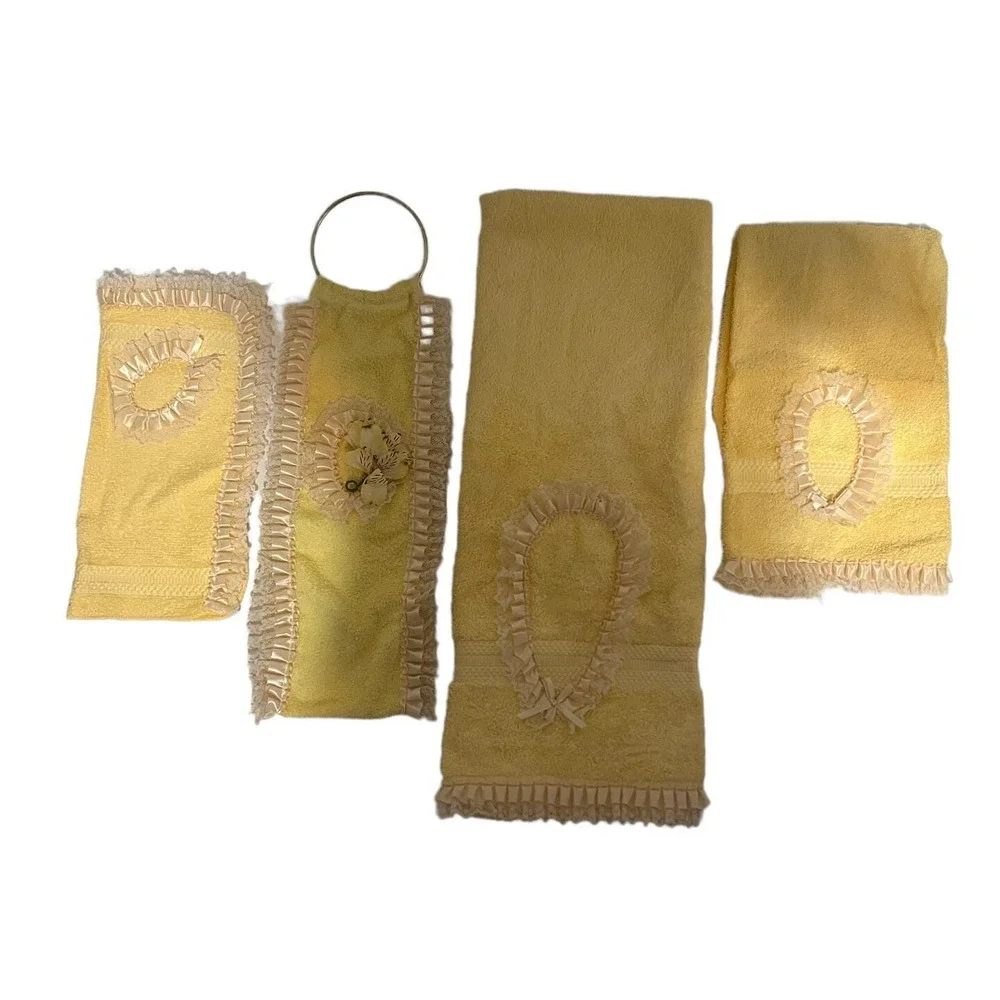 Vintage Cannon Bath Towel Set Decorative 4 Piece Lace Yellow Cottagecore