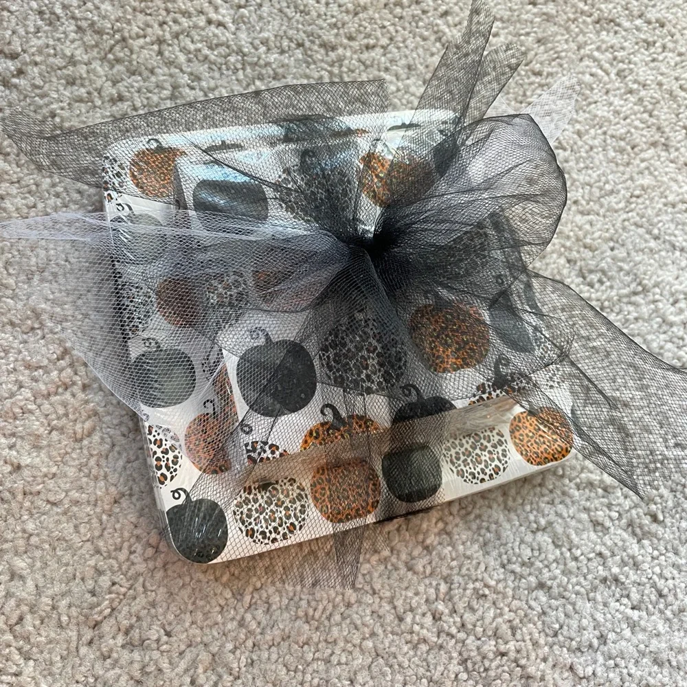 Leopard Pumpkins Paper Plate & Napkin Dining Packaged Gift Set