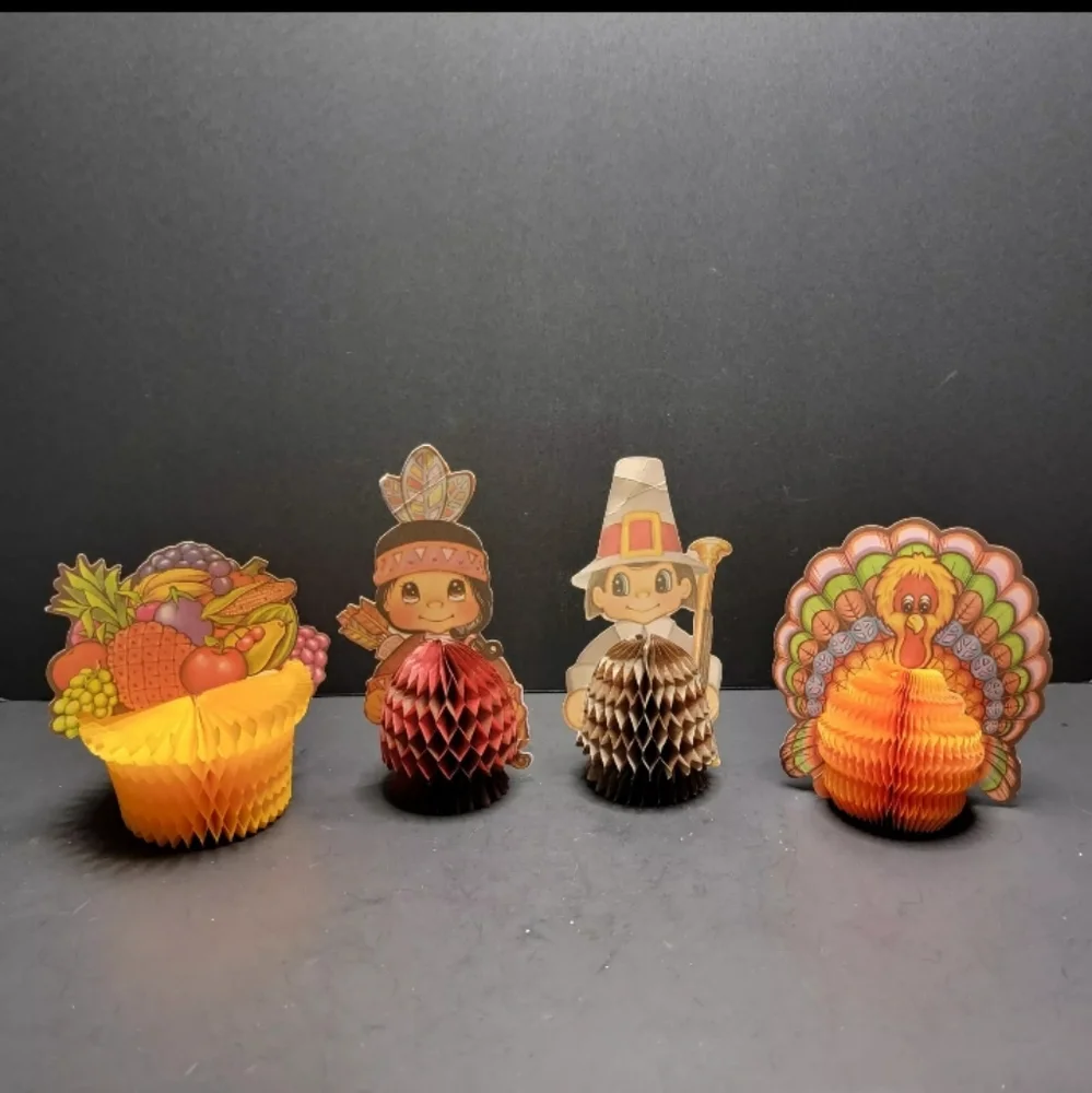 Thanksgiving decor‎