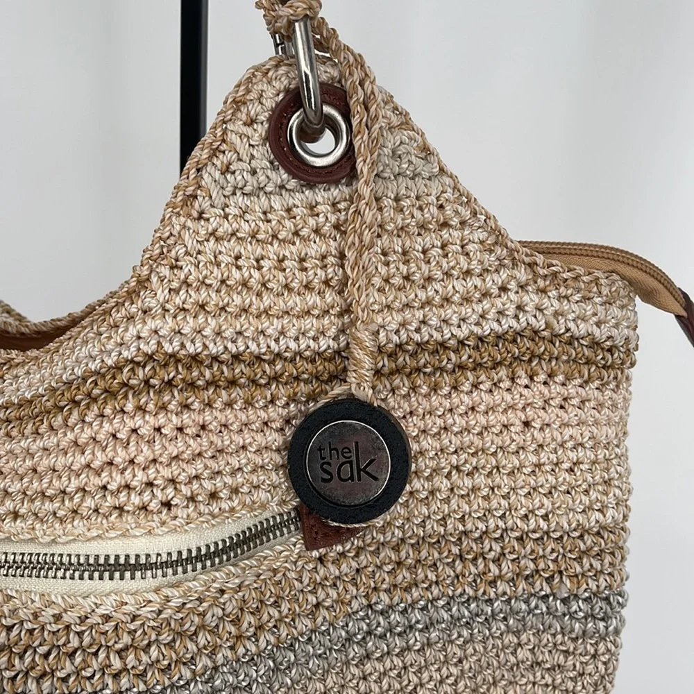 The Sak sak woven
