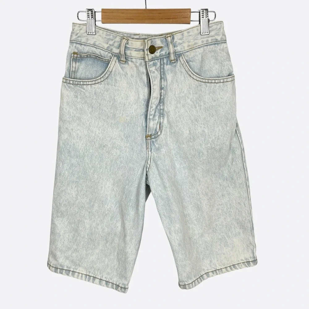 VTG Guess Distressed Knee Length Light Blue Denim Shorts Size 27 Streetwear USA