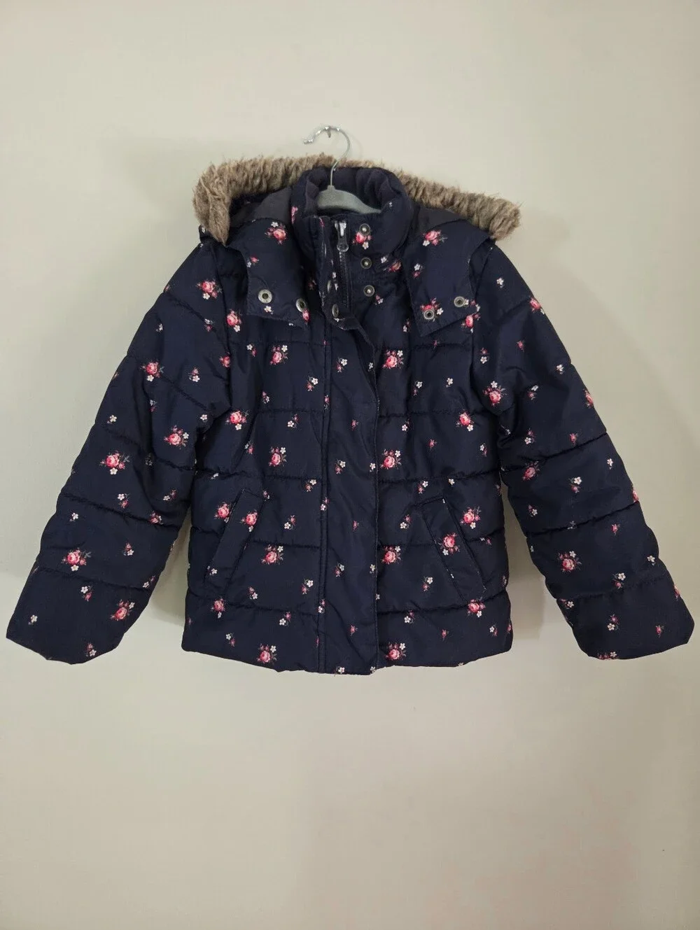 Gap Kids Girls Navy Floral Puffer Coat with Faux Fur Hood Small