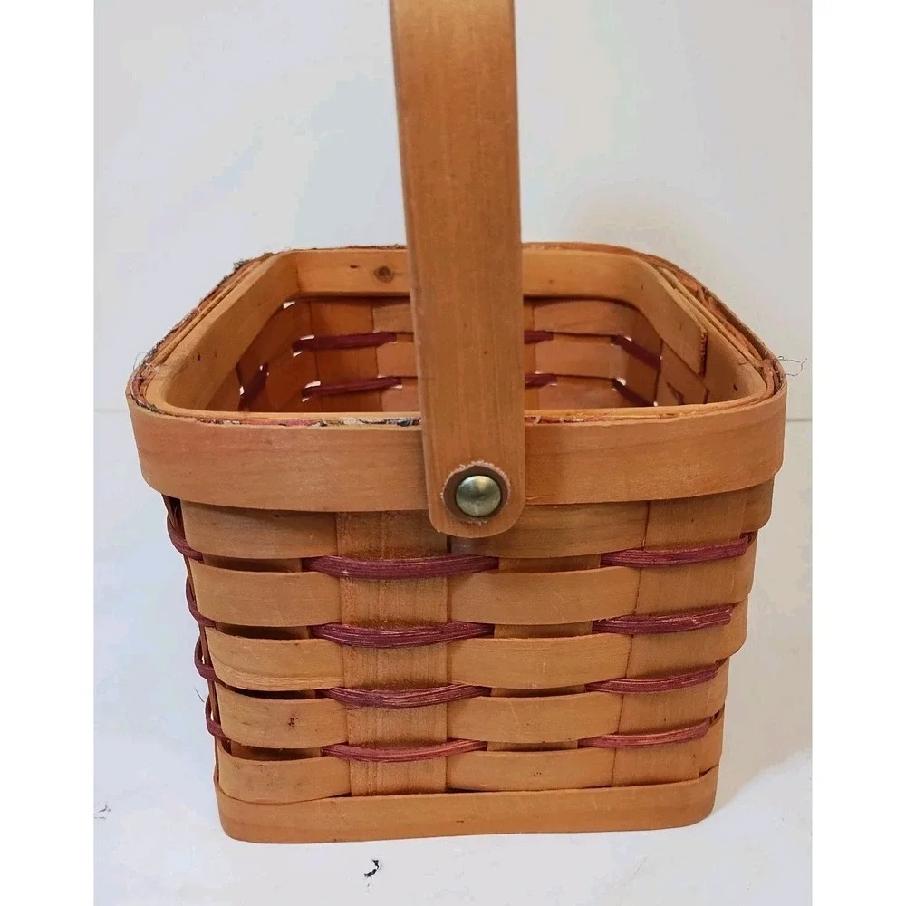 The Unbranded Brand sewing basket