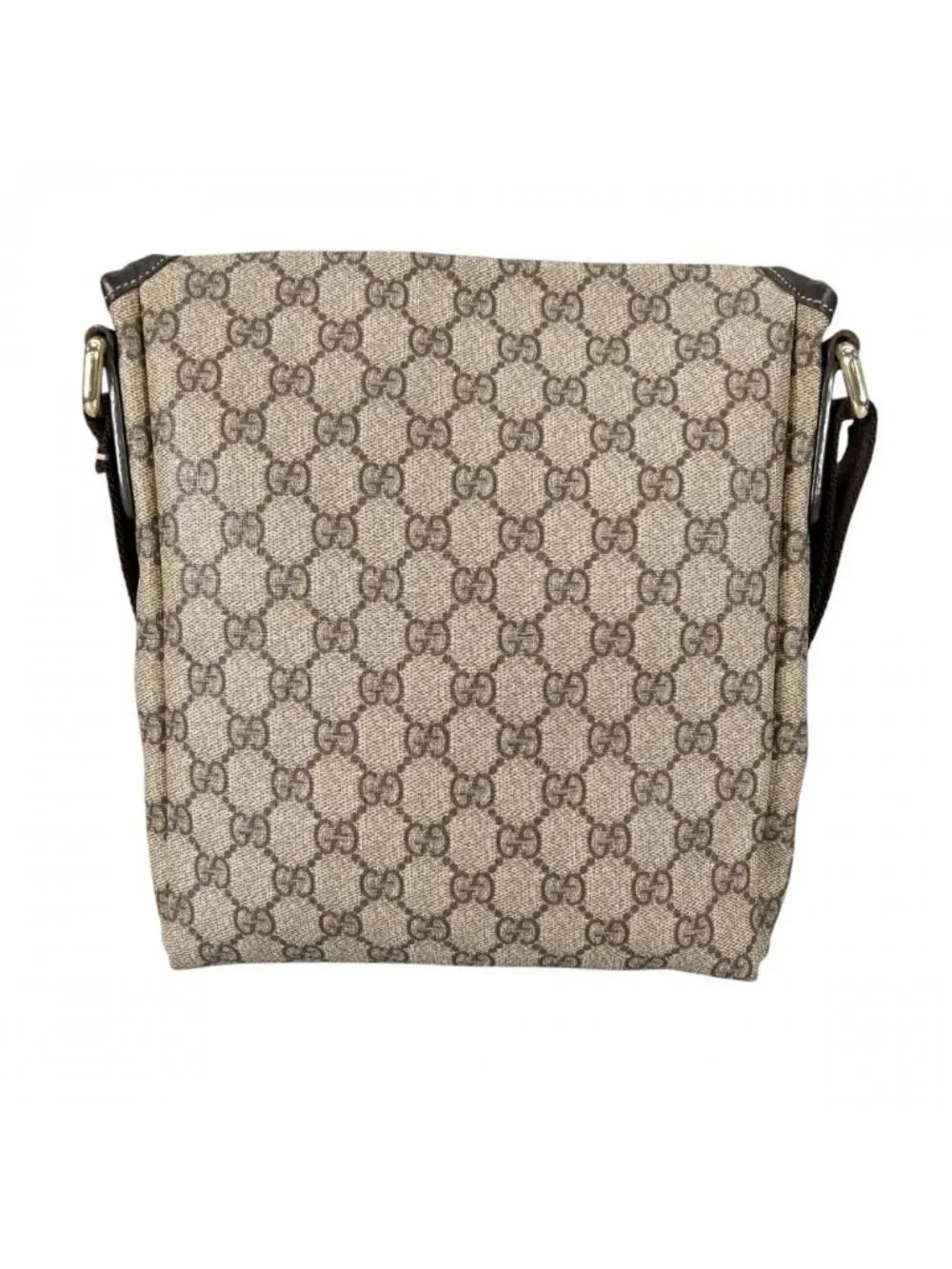 Gucci name shoulder