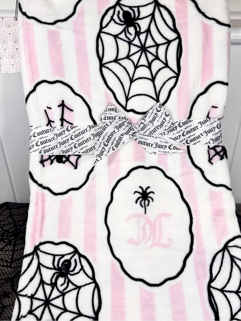 NEW Juicy Couture Spiders Spiderwebs and Bows Halloween Blanket