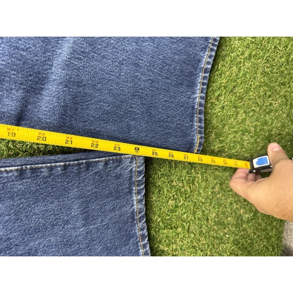 Levis shop confidence