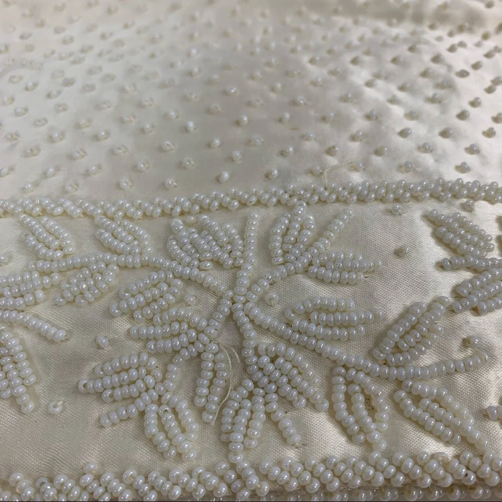 N/A white beaded