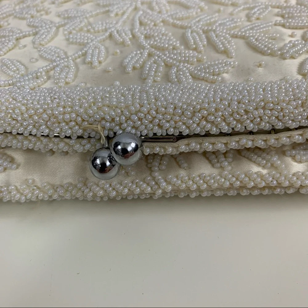 N/A white beaded