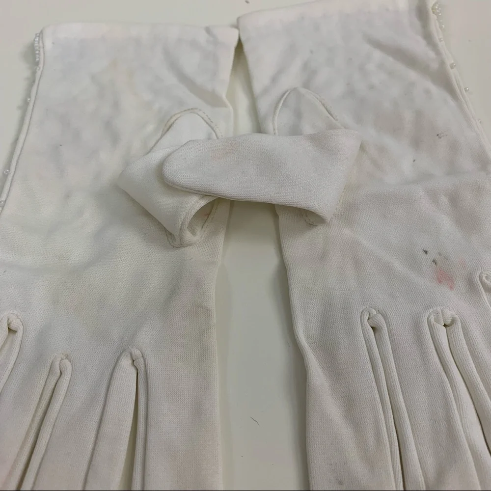 N/A white beaded