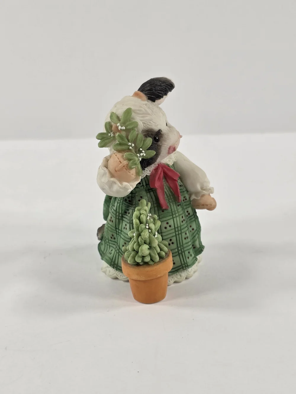 Enesco charming green