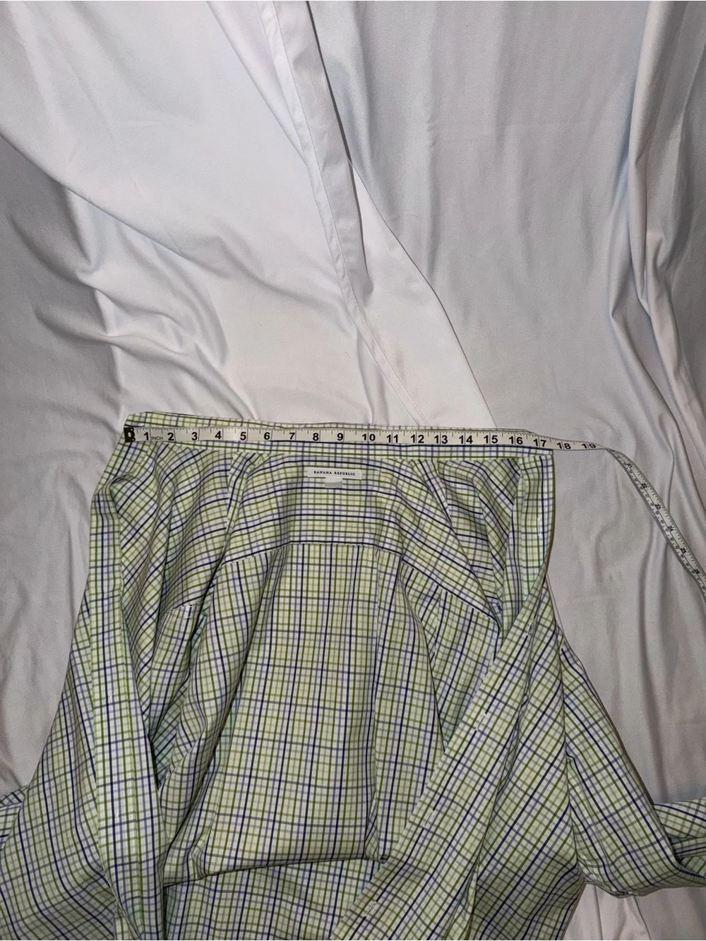 Banana Republic classic button