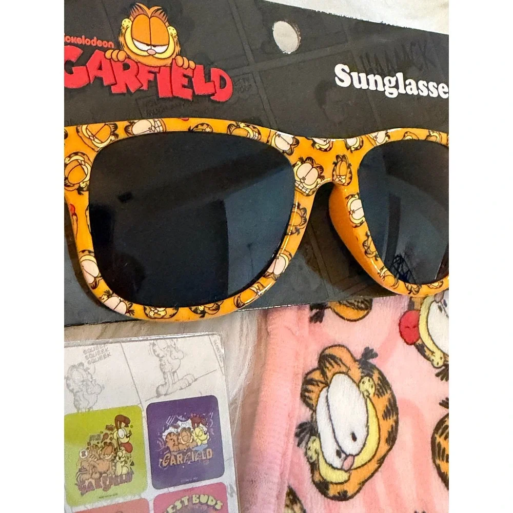 Nickelodeon garfield bundle
