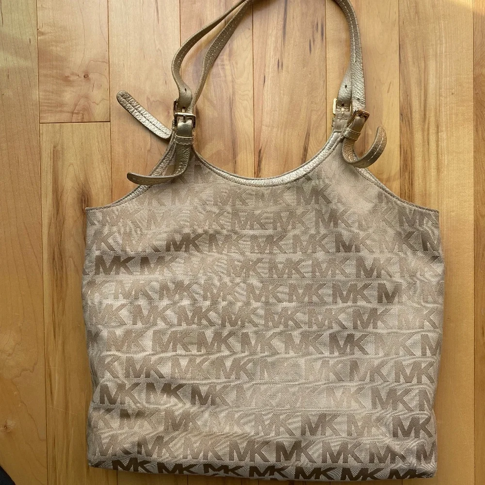 Michael Kors bag take