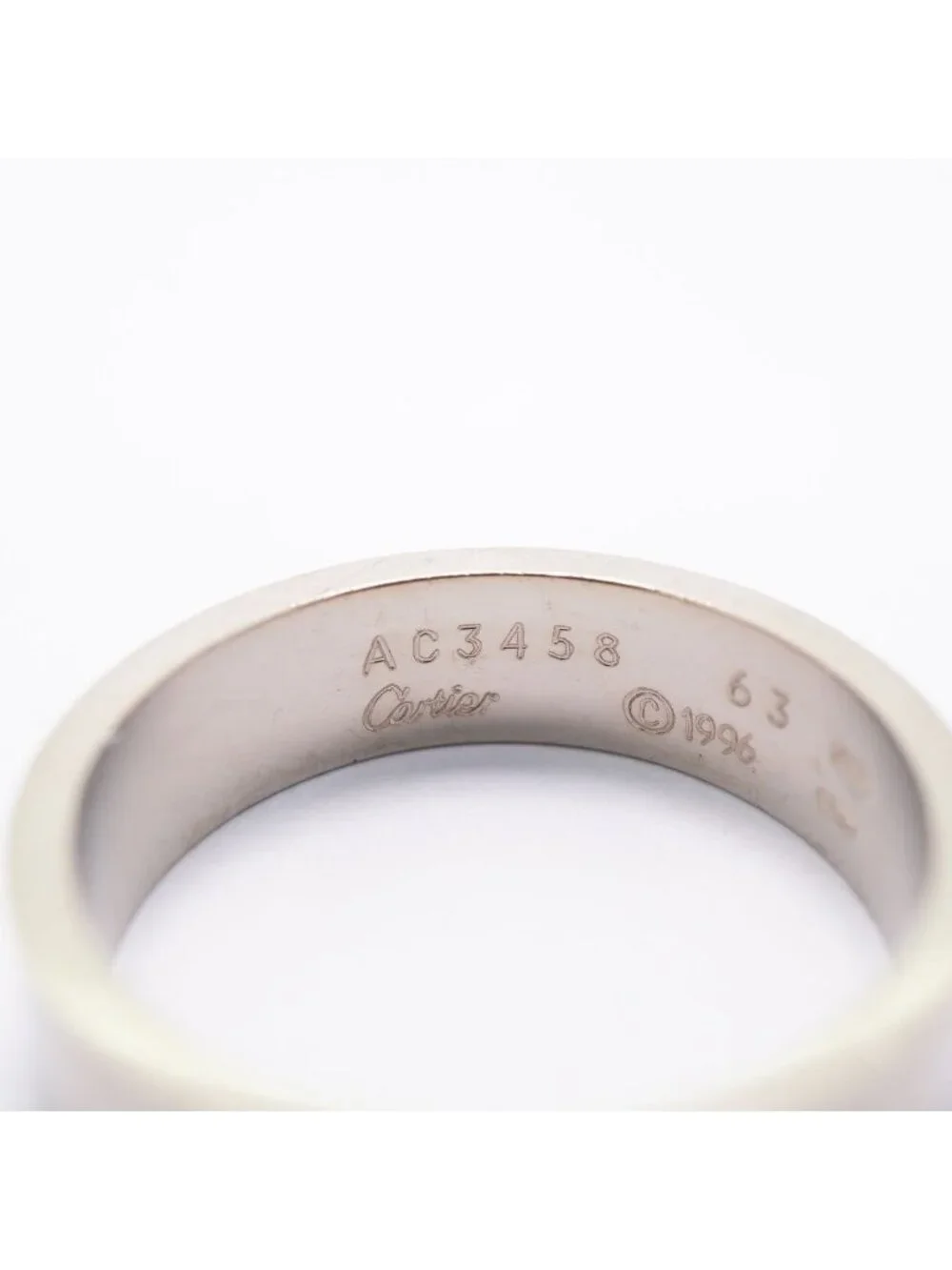 Cartier ring love