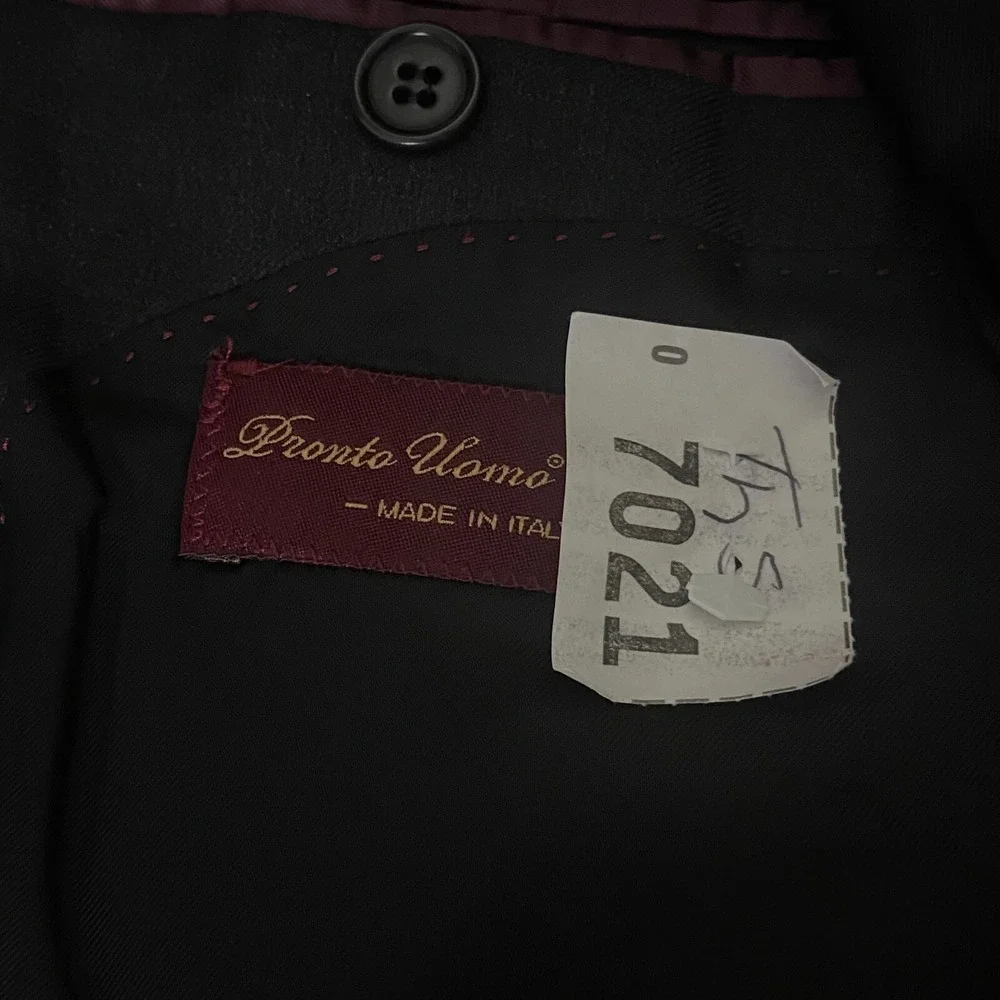 Pronto Uomo brand pronto