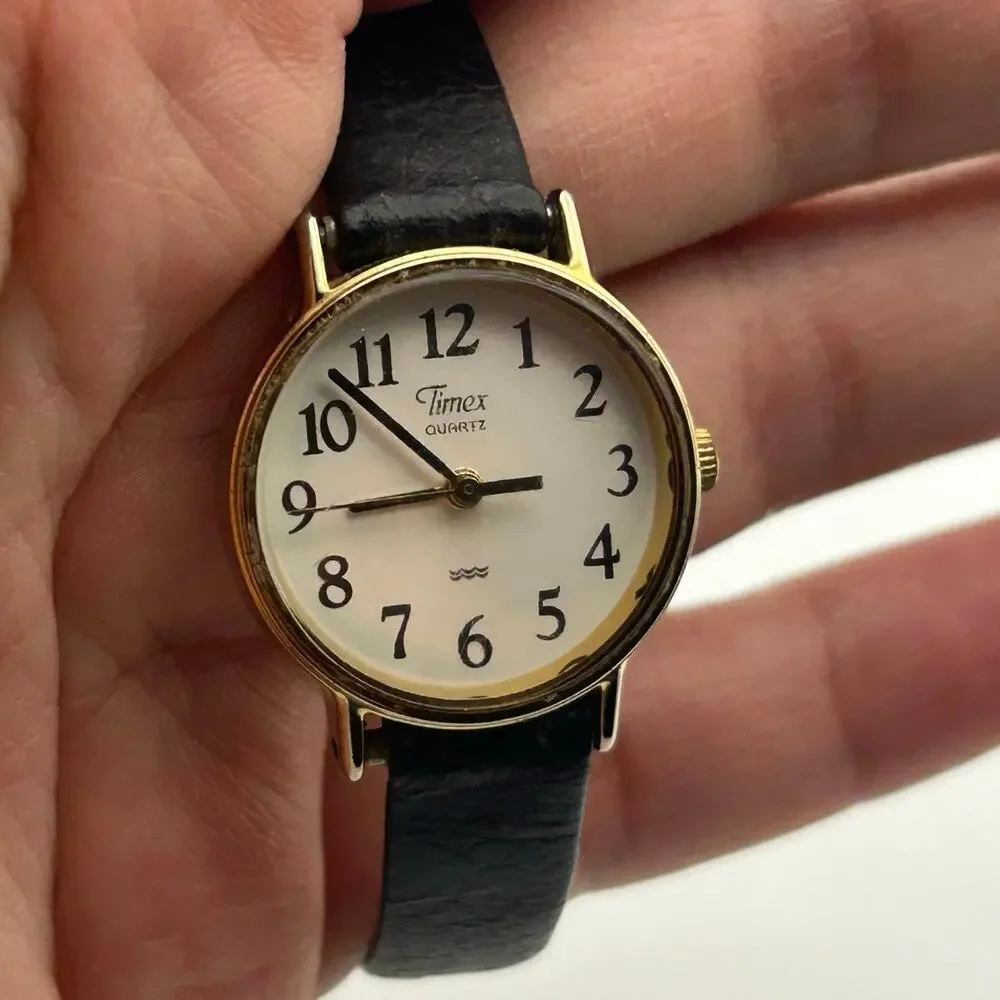 Vintage Timex Gold Tone Case Women’s Quartz Watch Working New Battery