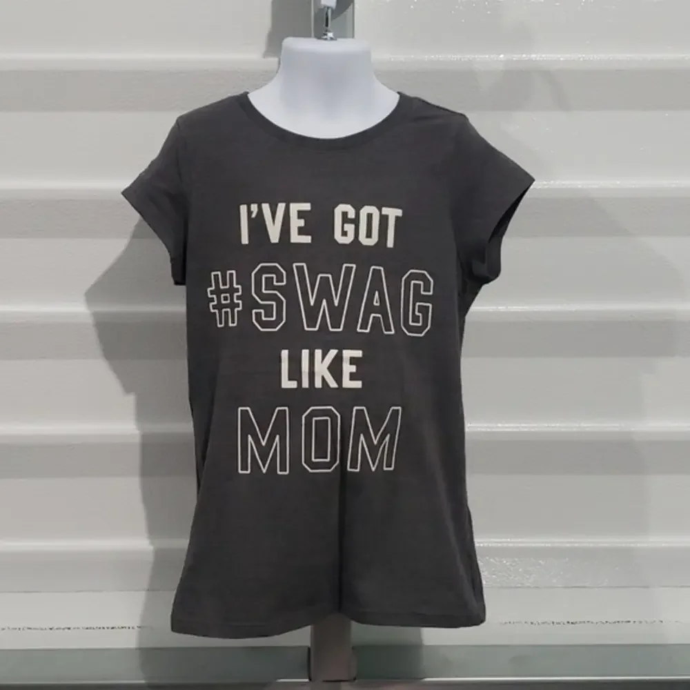Girls tshirt‎