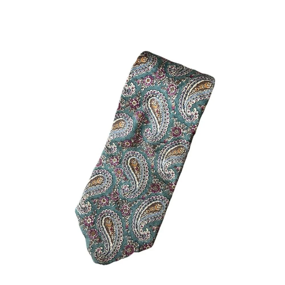 Vintage Saks Fifth Avenue‎ Mens 100% Silk Tie Paisley Red Green Gold Orange