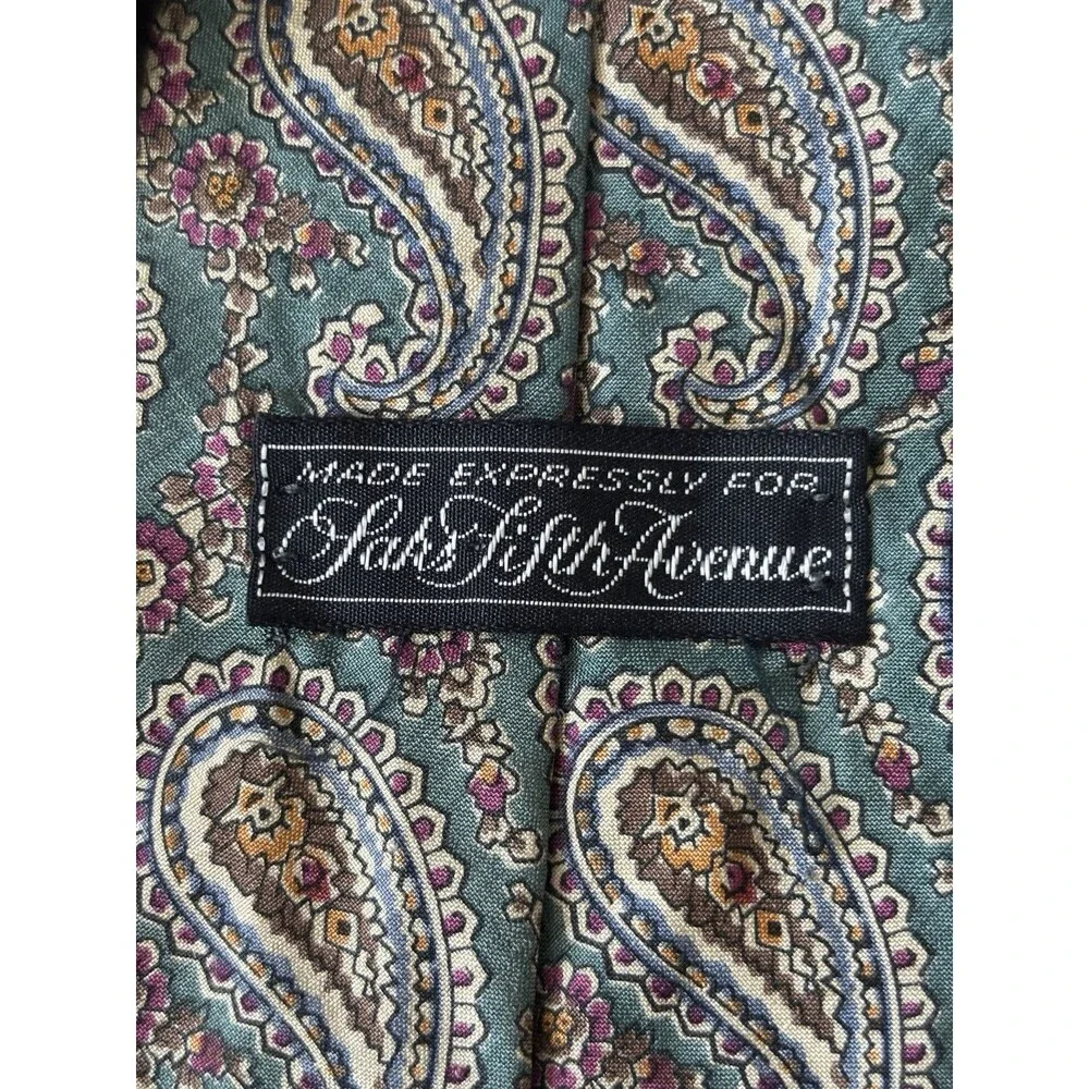 Saks Fifth Avenue handsome silk