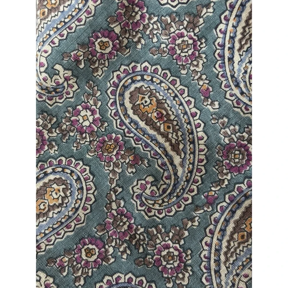 Saks Fifth Avenue handsome silk