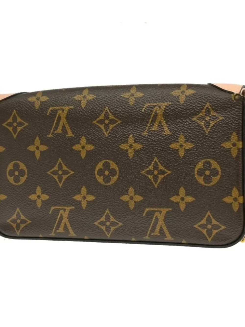 Louis Vuitton outside 	ab