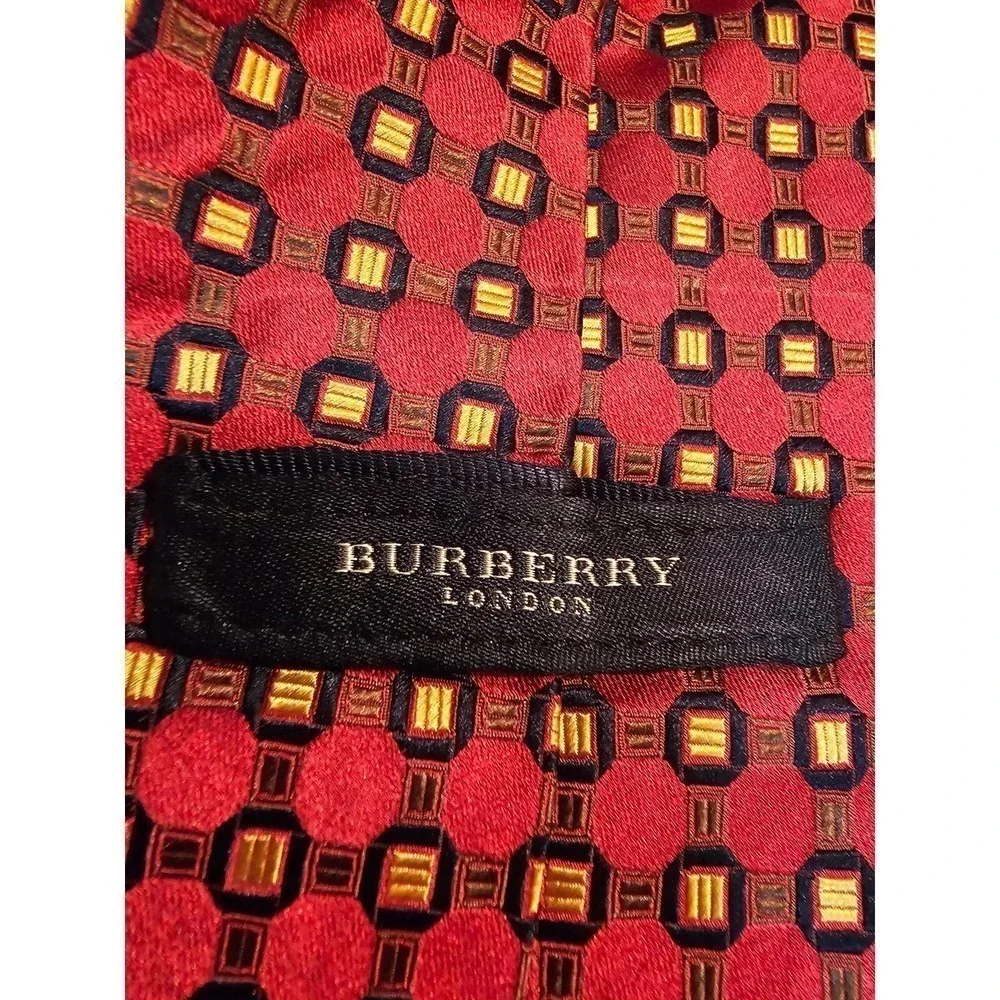 Burberry 100% silk