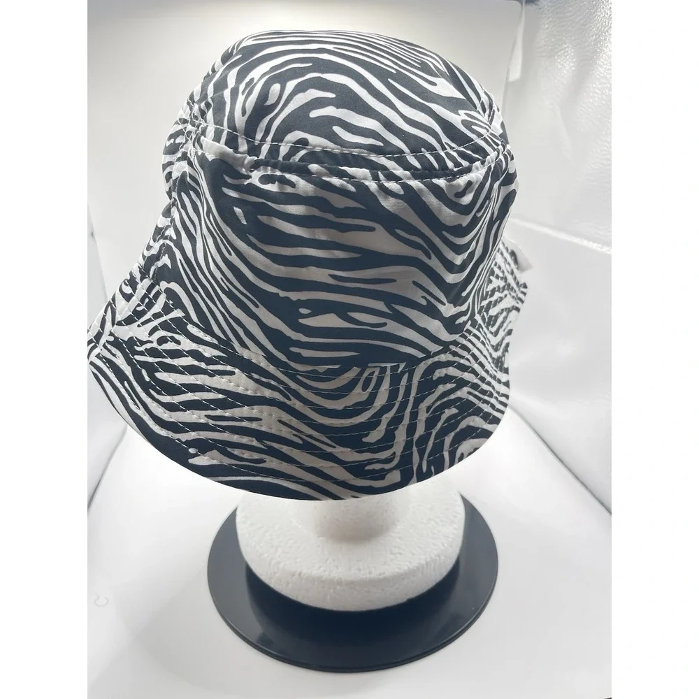 NWT Design Zebra‎ Print Bucket Hat Black White Sz S/M Safari H0171