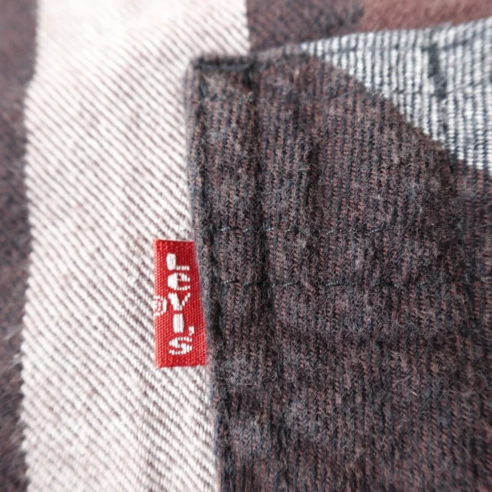 Levis levis shirt